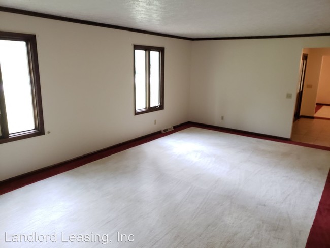 Foto del edificio - 5 br, 2.5 bath House - 5130 Oak Hill Blvd.
