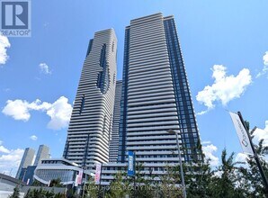 Building Photo - 195 Commerce St