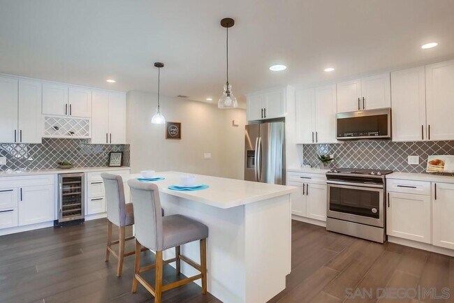 Building Photo - 246 Cranston Crest