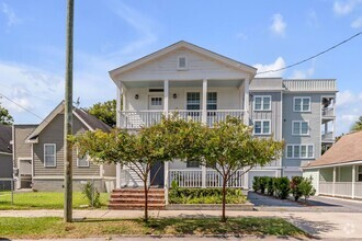 Building Photo - 404 Sumter St