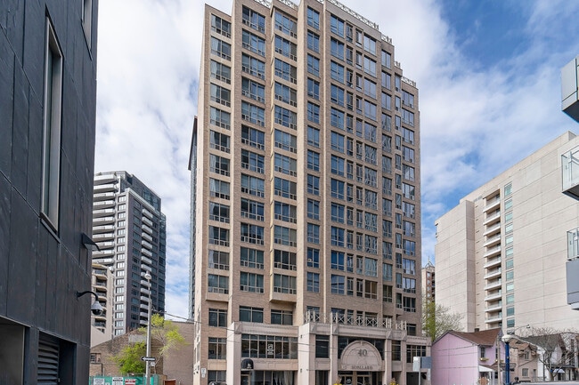 Building Photo - 40 Scollard St