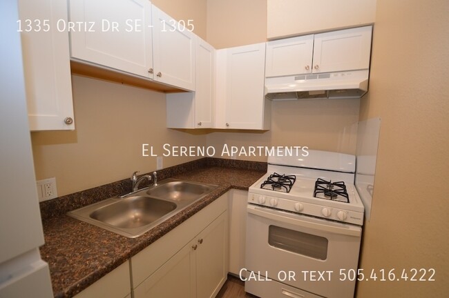 Foto del edificio - 1335 Ortiz Dr SE