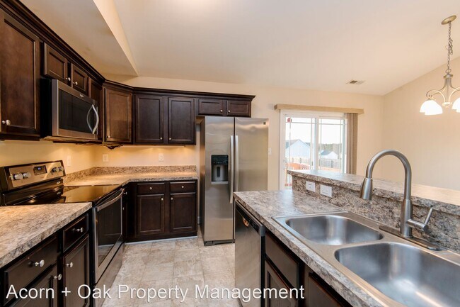 Building Photo - 3 br, 2 bath House - 91 E Letchworth Dr