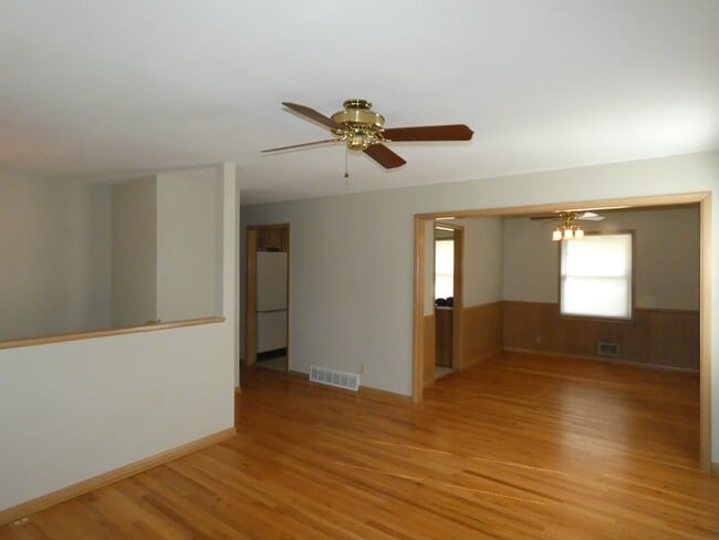 Building Photo - 1608 NE 65th St