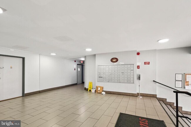 Foto del edificio - 5801 Quantrell Ave