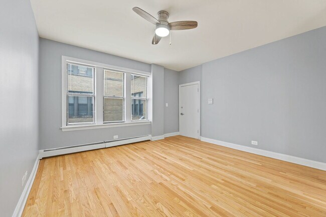 Foto del edificio - 7151 S Constance Ave