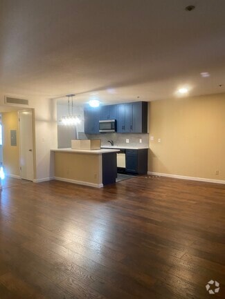 Building Photo - 1020 San Gabriel Cir