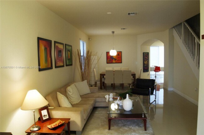 Foto del edificio - 8670 NW 101st Pl