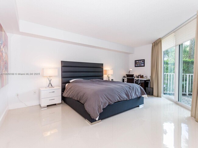 Foto del edificio - 3370 Hidden Bay Dr
