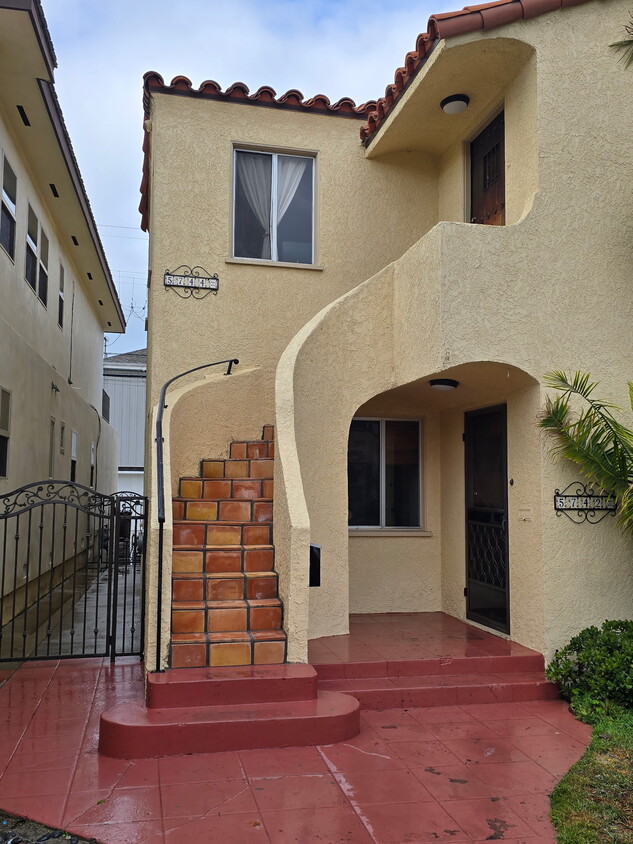 Primary Photo - 5742 Campo Walk