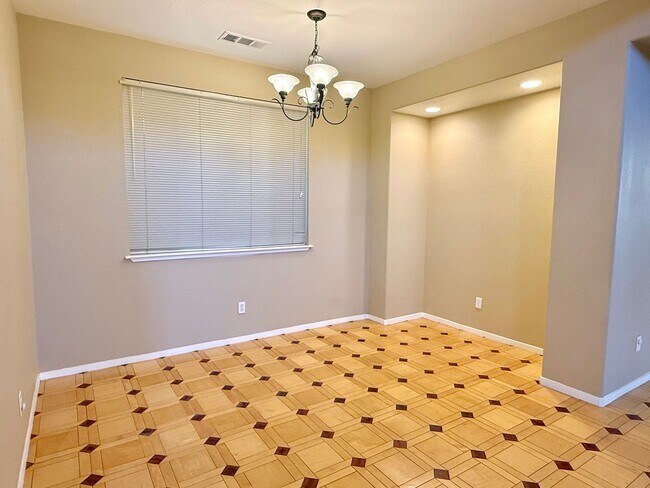 Foto del edificio - COMING SOON!| $3,750/ 3 BR – BEAUTIFUL ARDENWOOD HOME IN PRIME FREMONT LOCATION!