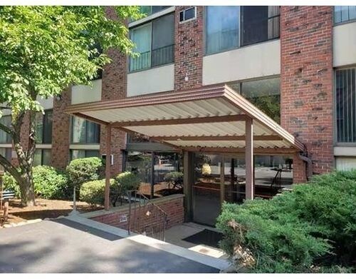 Building Photo - 993 Massachusetts Ave