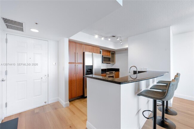 Building Photo - 3232 Coral Wy