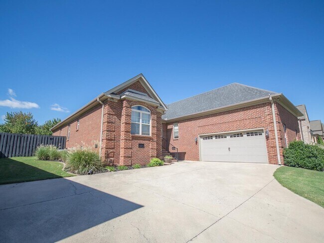 Building Photo - Luxury Living in Canebrake – Spacious, Stylish & Perfectly Located!