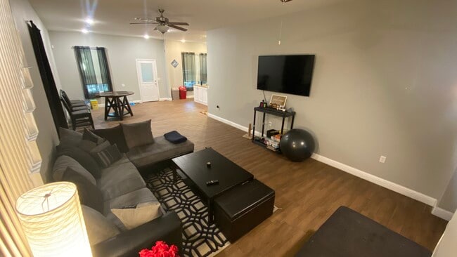 Building Photo - 3710 Prosperity Ave