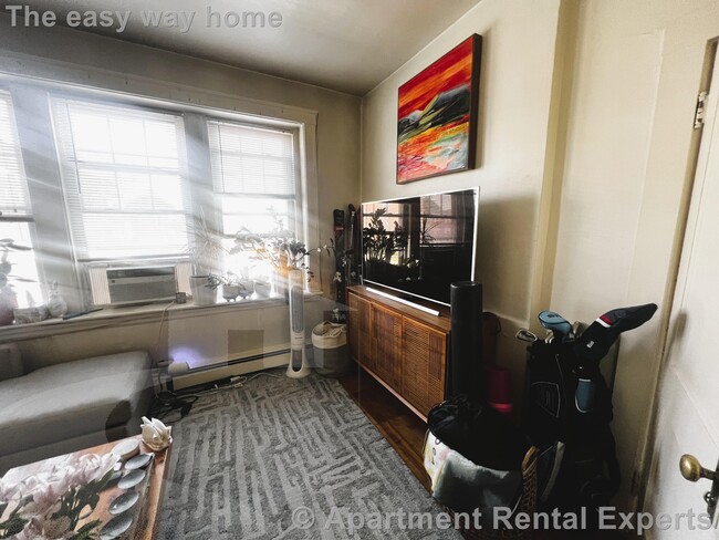 Photo - 206 Massachusetts Ave Apartment