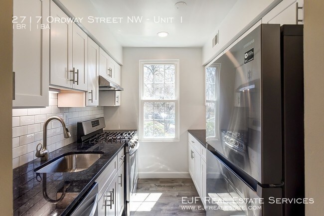 Building Photo - 2717 Ordway St NW