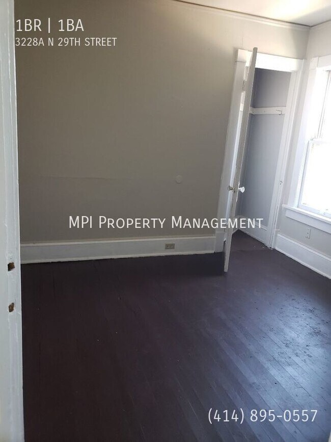 Foto del edificio - 3228A N. 29th Street. Milwaukee - 1 Bedroo...