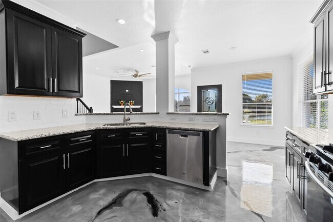 Building Photo - 7619 Omaha Dr