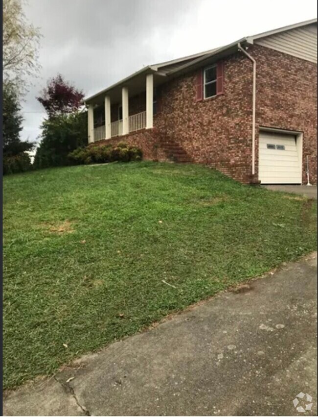 PetFriendly Houses for Rent in Hamblen County, TN 2 Homes