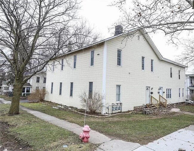 Corner View - 57 Pleasant St
