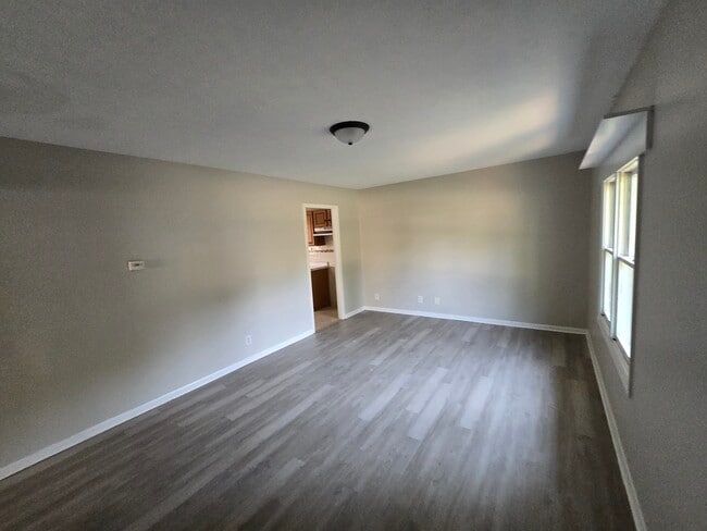 Building Photo - 7431 Sabre Ave