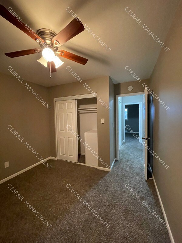 Foto del edificio - 9247 N Saginaw Rd