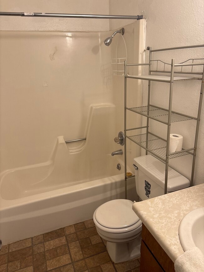 Building Photo - 2916 Dawn Dr