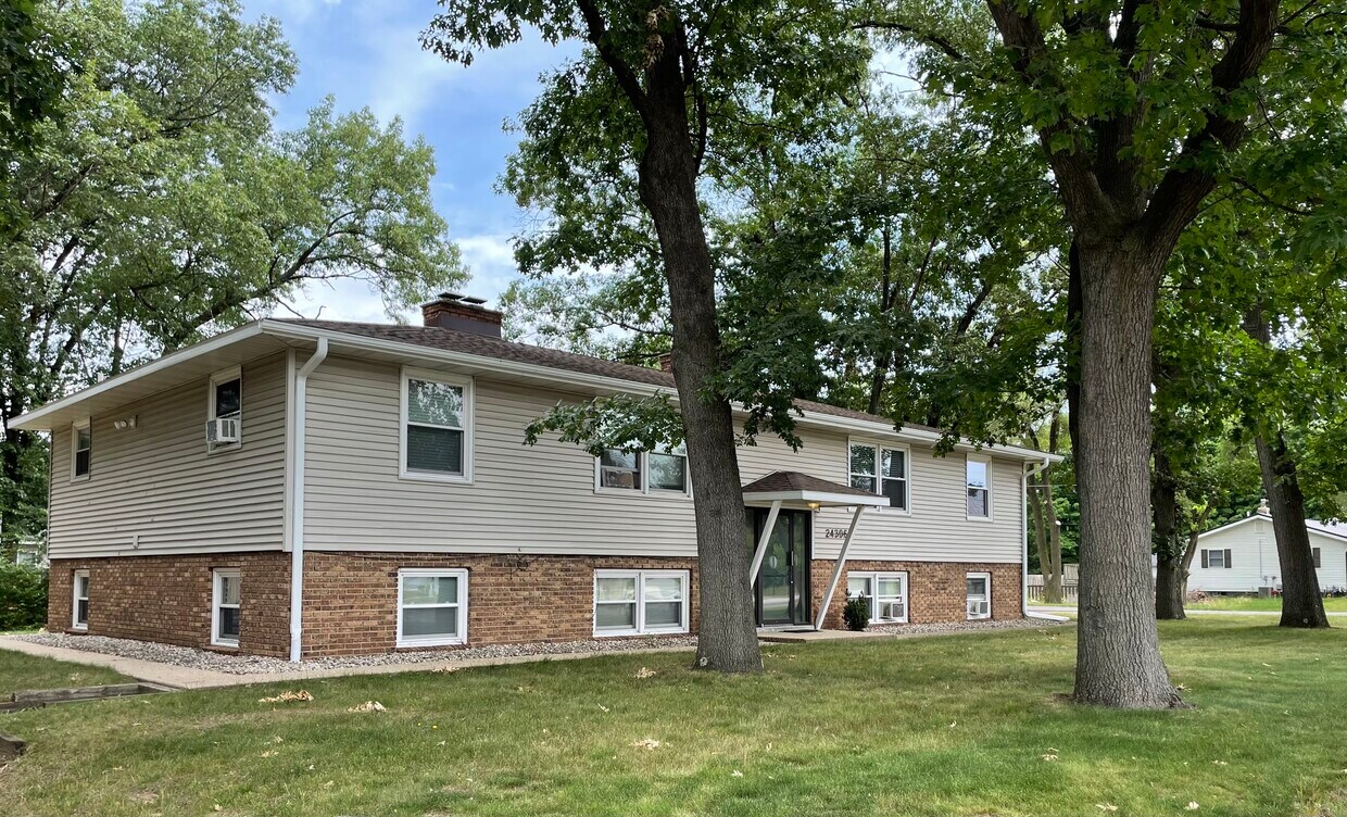 24306 W McGillen Ave Unit Apt 2, Mattawan, MI 49071 Apartments in