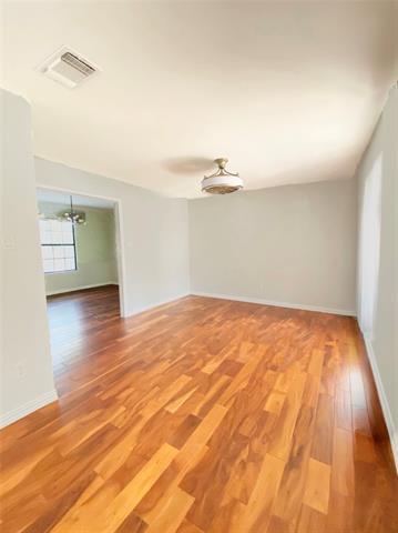 Foto del edificio - 10905 Wintergreen Hill