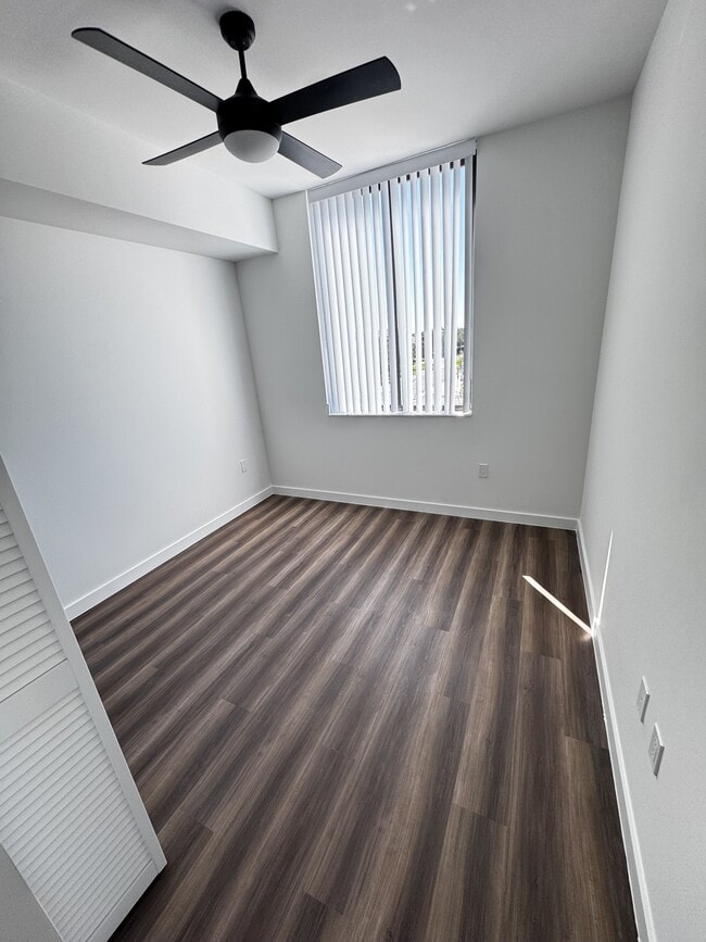 3B 2B - Dormitorio - Naranja Grand II