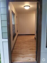 Building Photo - 895 Longbow Ln