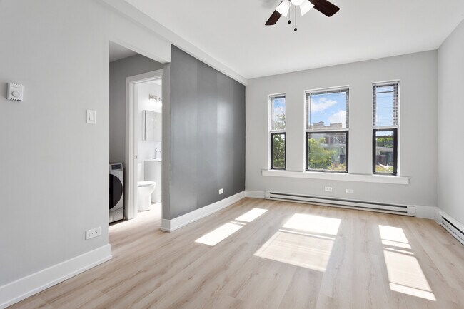 Foto del edificio - 1634 W Howard St