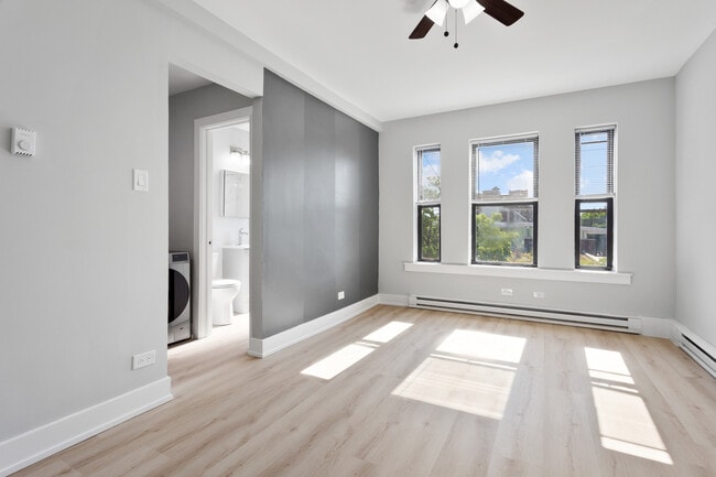 Foto del edificio - 1634 W Howard St