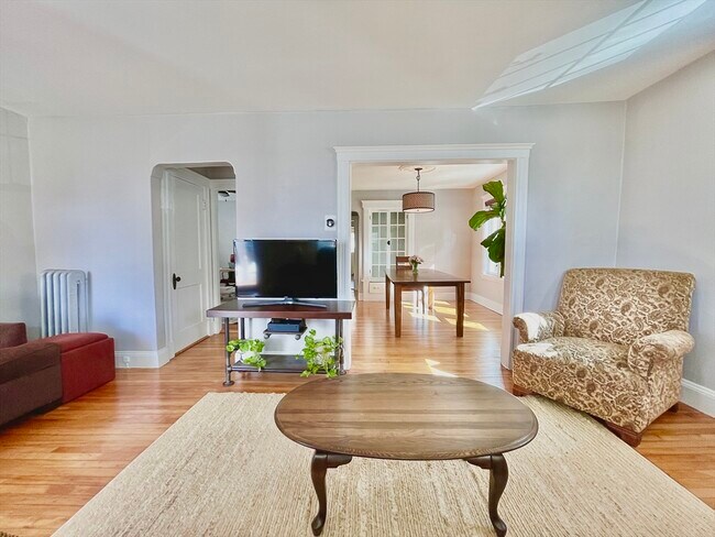 Foto del edificio - 15 Woods Ave