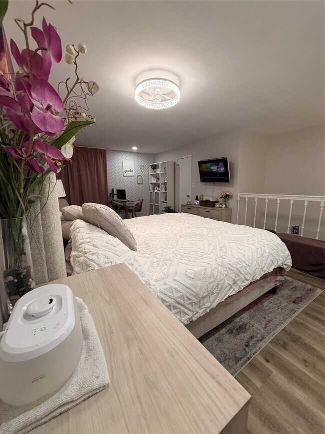 Building Photo - 3600 Jeanetta St