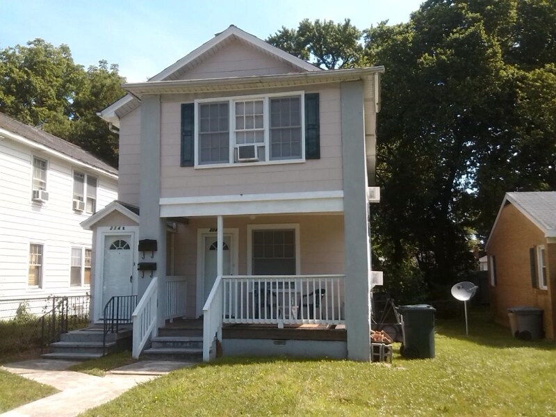 Primary Photo - 214 Apple Ave