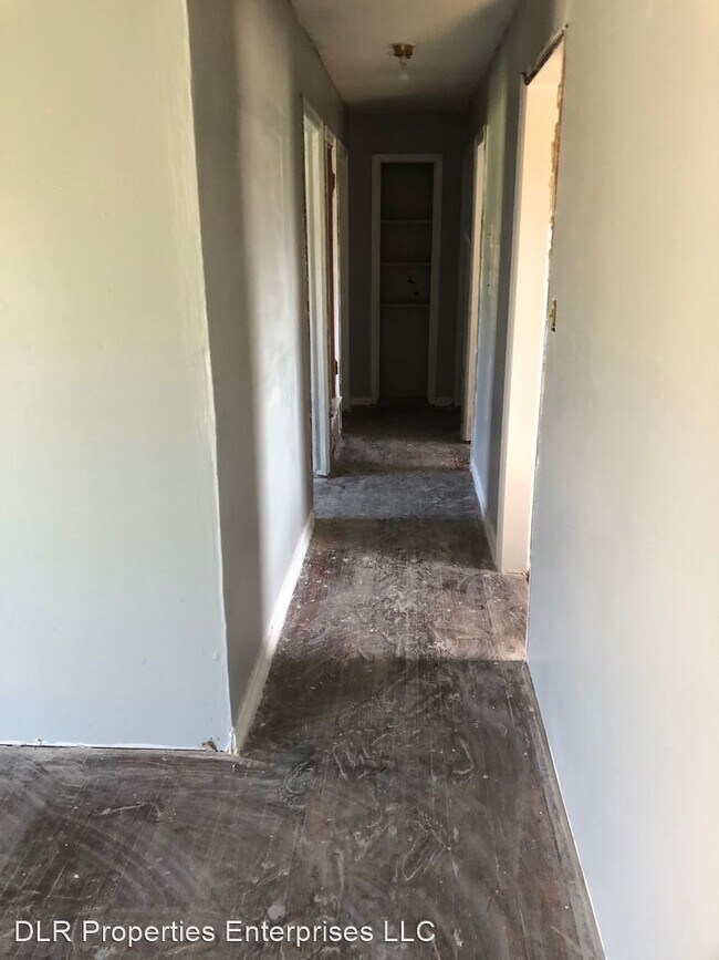 Foto del edificio - 3 br, 1 bath House - 5922 N. Garrison Ave