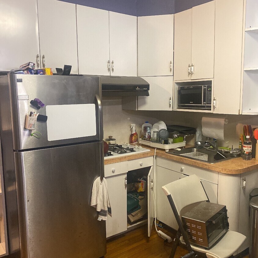 Foto del edificio - 86-16 63rd Dr