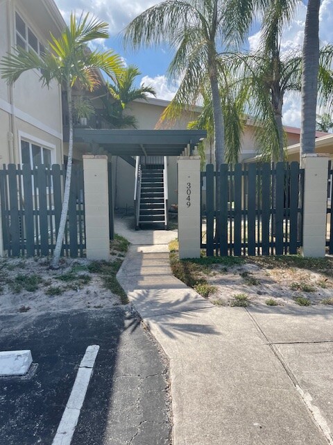 Foto del edificio - 3049 NE 20th Ave