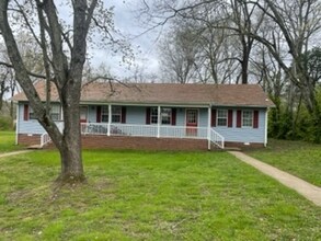 Building Photo - 209 S Bigby Dr