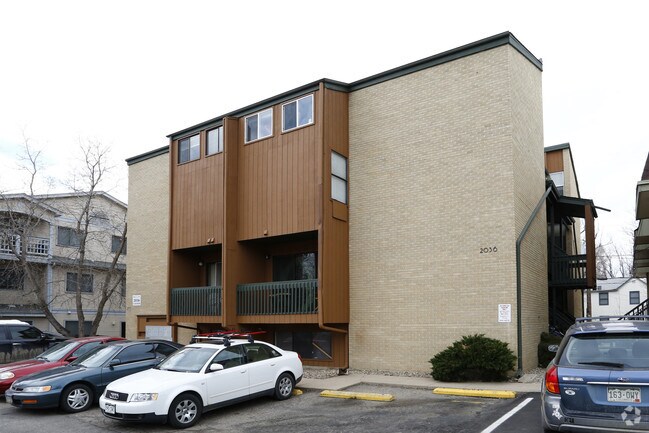 Foto del edificio - Regal Apartments