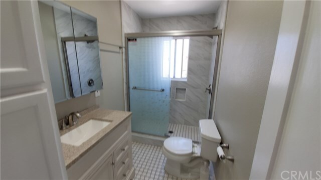 Building Photo - 16864 Bayview Dr