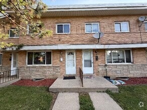 Building Photo - 1427 Hervey Ave