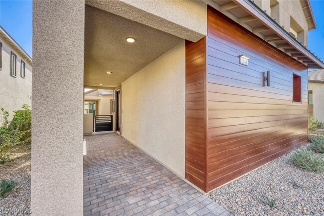 Building Photo - 1041 Soaring Sage Ave