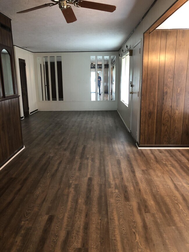 Foto del edificio - 9910 Omar Khayyam Blvd