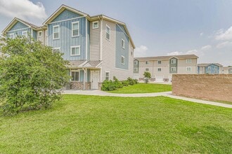 Building Photo - 21155 Gosling Rd