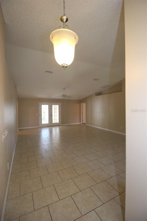 Building Photo - 71 Pheasant Dr