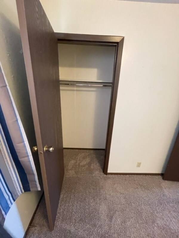 Foto del edificio - 909 E 24th Ave