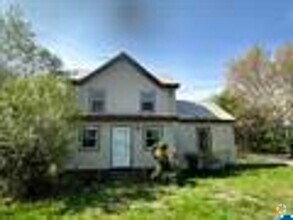 Building Photo - 4633 Garth Rd